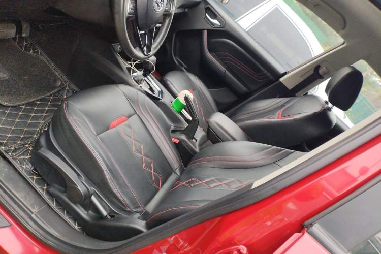 Used Soueast DX3 2018 1.5T CVT Luxury Model Left Front Seat