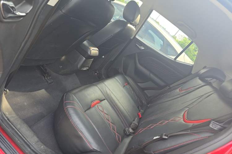 Used Soueast DX3 2018 1.5T CVT Luxury Model Left Rear Seat