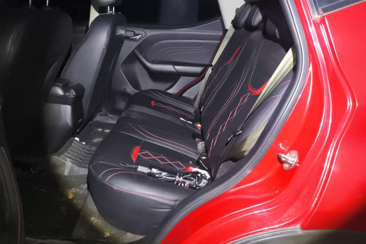Used Soueast DX3 2018 1.5T CVT Luxury Model Left Rear Seat