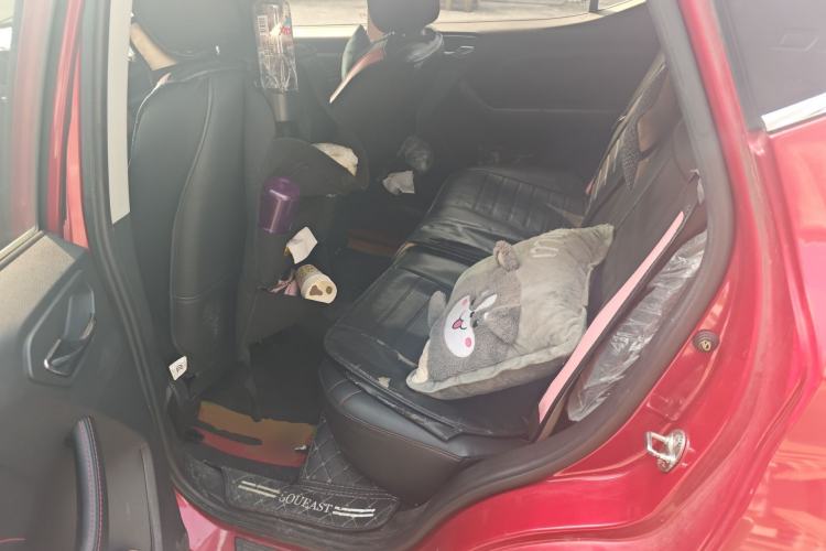 Used Soueast DX3 2018 1.5T CVT Flagship Edition Left Rear Seat