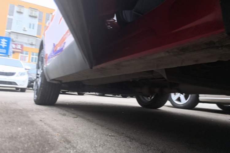 Used Soueast DX3 2018 1.5T SRG Manual Flagship Model Left Side Sill