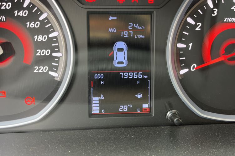 Used Soueast DX3 2018 1.5L Manual Luxury Model Odometer Close Up