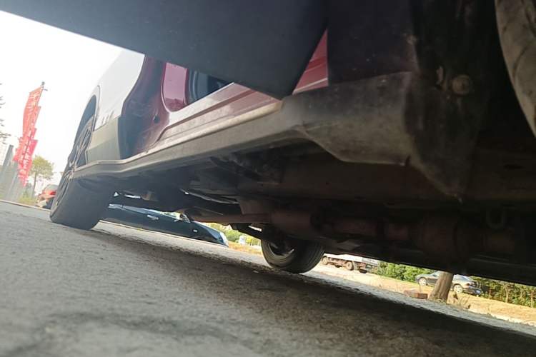 Used Soueast DX3 2018 1.5T CVT Luxury Model Right Side Sill