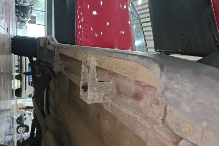 Used Soueast DX3 2018 1.5T CVT Luxury Model Right Side Sill