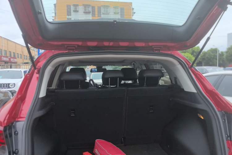 Used Soueast DX3 2018 1.5T SRG Manual Flagship Model Trunk