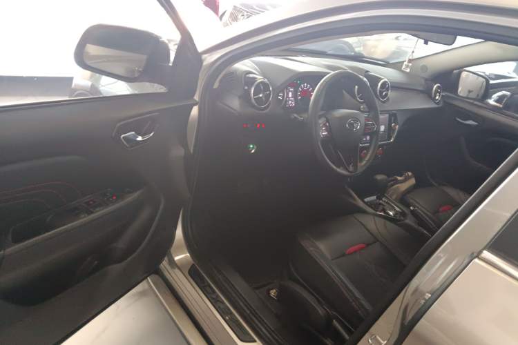 Used Soueast DX3 2018 1.5T CVT Luxury Model Driver Seat