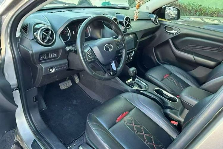 Used Soueast DX3 2018 1.5T CVT Luxury Model Exterior 3