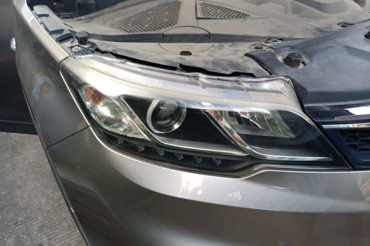 Used Soueast DX3 2018 1.5T CVT Luxury Model Exterior 6