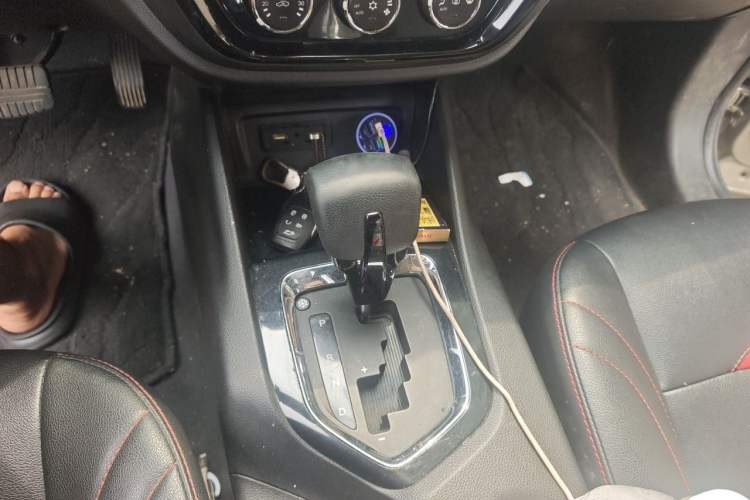Used Soueast DX3 2018 1.5T CVT Luxury Model Gear Lever