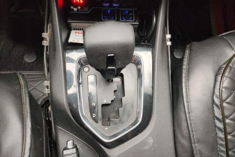 Used Soueast DX3 2018 1.5T CVT Luxury Model Gear Lever