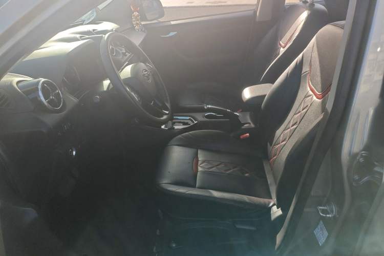 Used Soueast DX3 2018 1.5T CVT Luxury Model Left Front Seat