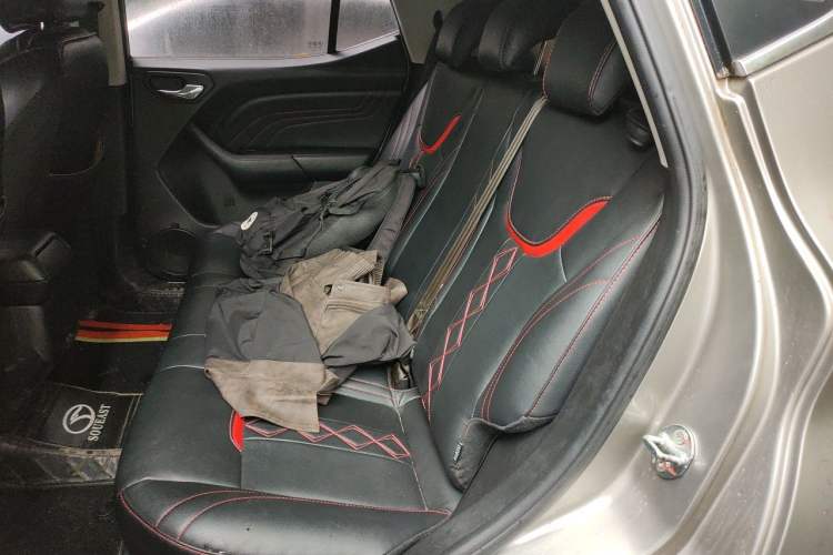 Used Soueast DX3 2018 1.5T CVT Luxury Model Left Rear Seat