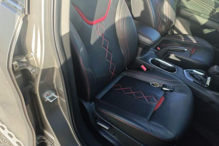 Used Soueast DX3 2018 1.5T CVT Luxury Model Right Front Seat