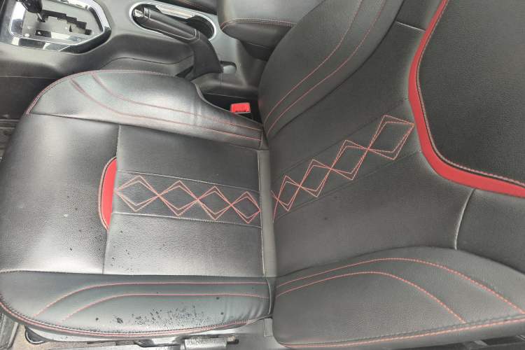 Used Soueast DX3 2018 1.5T CVT Luxury Model Right Front Seat
