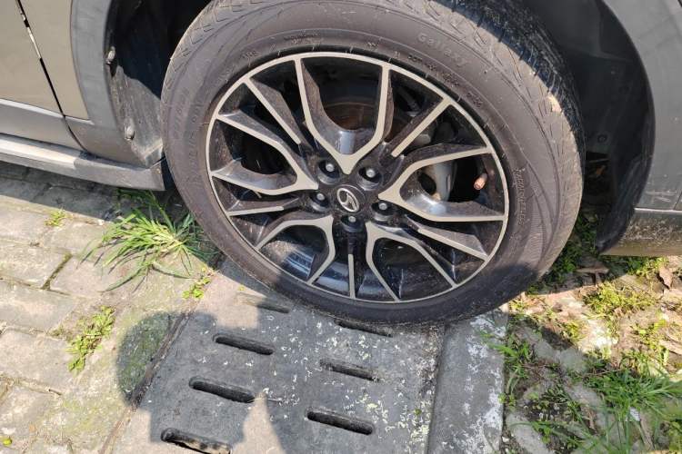 Used Soueast DX3 2018 1.5L Manual Flagship Edition Right Front Wheel Hub