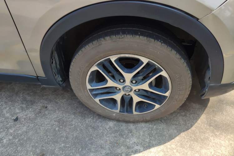 Used Soueast DX3 2018 1.5L Manual Luxury Model Right Front Wheel Hub