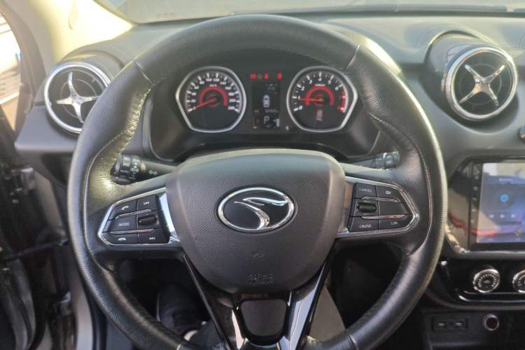 Used Soueast DX3 2018 1.5T CVT Luxury Model Steering Wheel