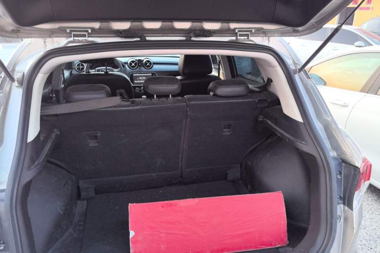 Used Soueast DX3 2018 1.5L Manual Luxury Model Trunk