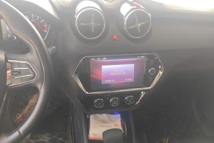 Used Soueast DX3 2018 1.5T CVT Luxury Model Audio And AC Panel
