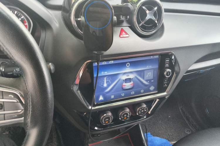 Used Soueast DX3 2018 1.5T CVT Flagship Edition Audio And AC Panel