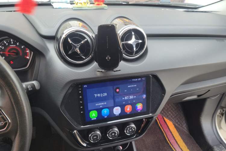 Used Soueast DX3 2018 1.5L Manual Luxury Model Audio And AC Panel