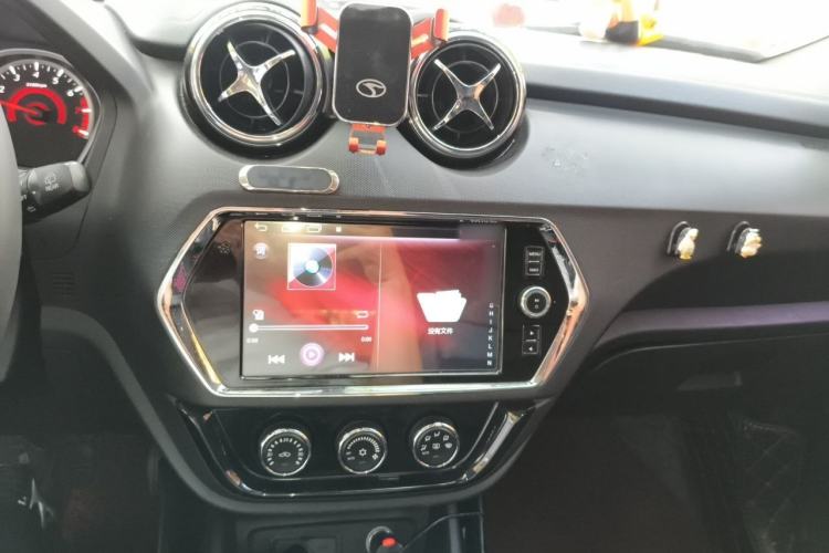 Used Soueast DX3 2018 1.5T SRG CVT Flagship Model Audio And AC Panel