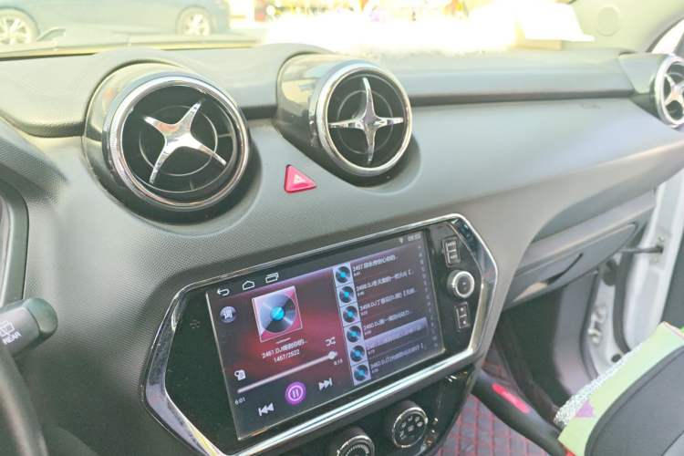 Used Soueast DX3 2018 1.5L Manual Flagship Edition Audio And AC Panel