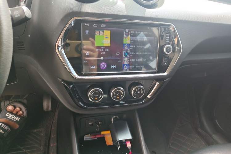 Used Soueast DX3 2018 1.5T CVT Luxury Model Audio And AC Panel