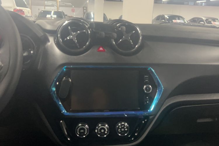 Used Soueast DX3 2018 1.5L Manual Luxury Model Audio And AC Panel