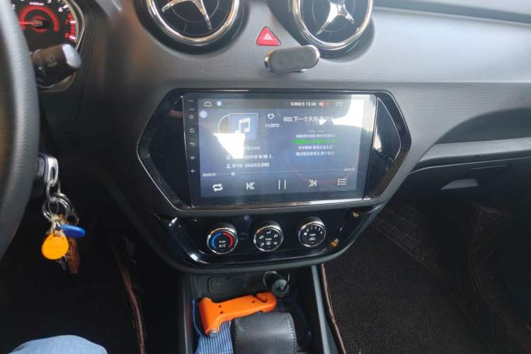 Used Soueast DX3 2018 1.5T CVT Luxury Model Audio And AC Panel