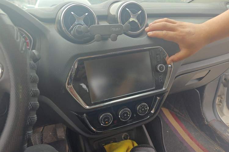 Used Soueast DX3 2018 1.5L Manual Flagship Edition Audio And AC Panel