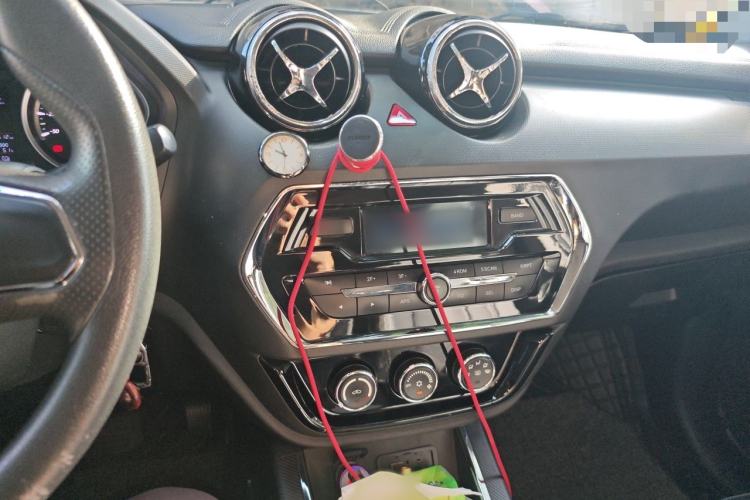 Used Soueast DX3 2018 EV400 Elite Edition Audio And AC Panel