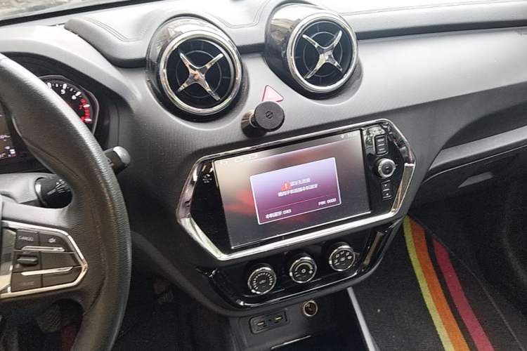 Used Soueast DX3 2018 1.5L Manual Luxury Model Audio And AC Panel