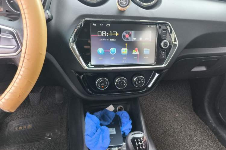 Used Soueast DX3 2018 1.5L Manual Luxury Model Audio And AC Panel