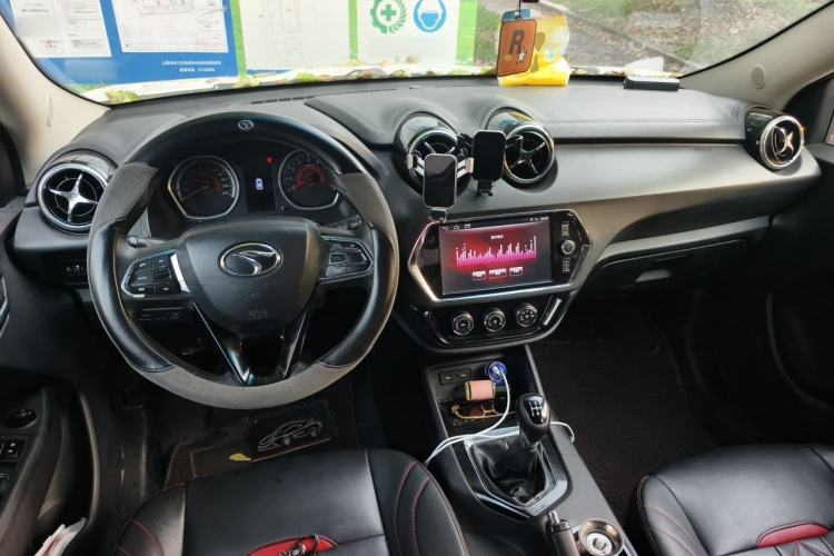 Used Soueast DX3 2018 1.5L Manual Luxury Model Center Console