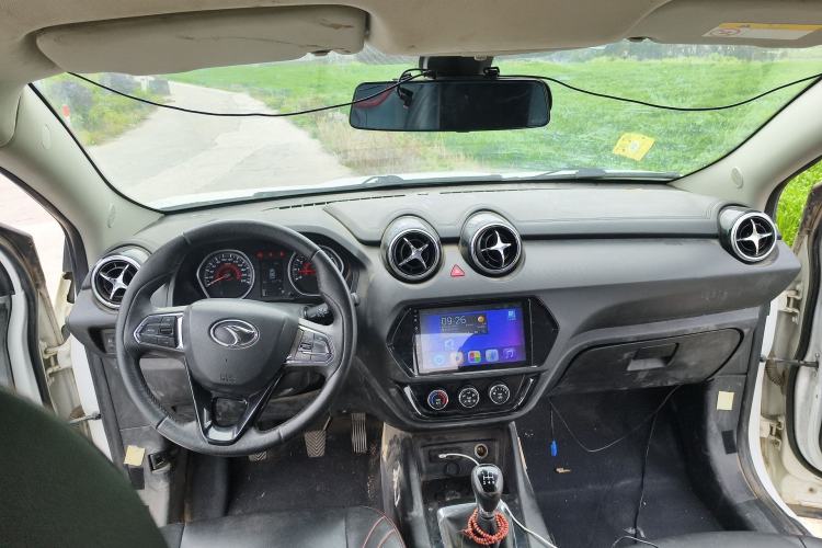 Used Soueast DX3 2018 1.5L Manual Luxury Model Center Console