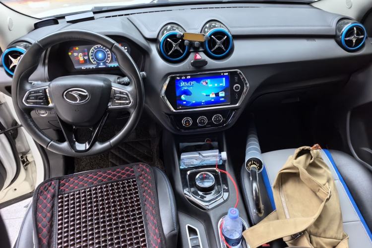 Used Soueast DX3 2018 EV Flagship Model Center Console