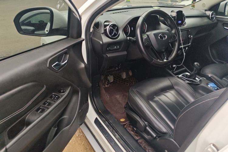 Used Soueast DX3 2018 1.5L Outdoor Edition Manual Luxury Version Driver Seat
