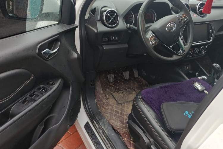 Used Soueast DX3 2018 1.5L Outdoor Edition Manual Luxury Version Driver Seat
