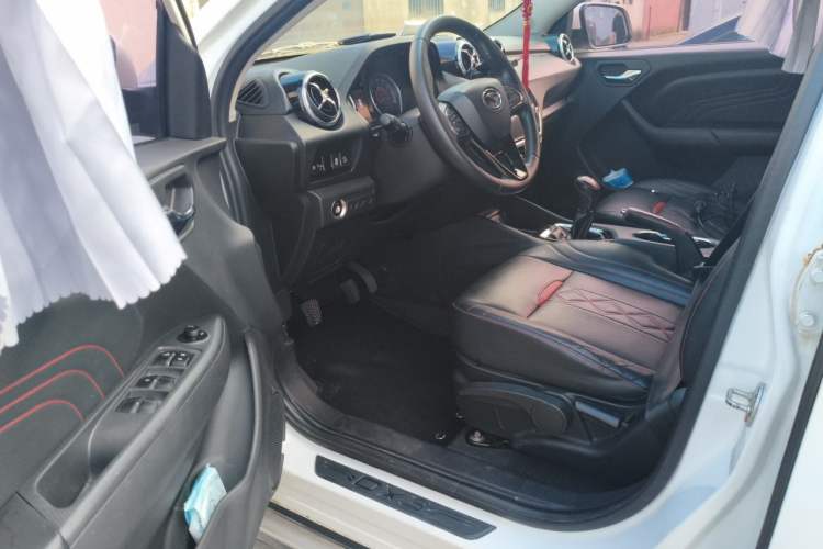 Used Soueast DX3 2018 1.5L Manual Luxury Model Driver Seat