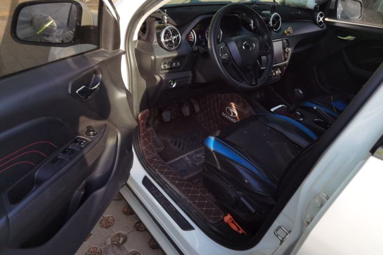 Used Soueast DX3 2018 1.5L Manual Luxury Model Driver Seat