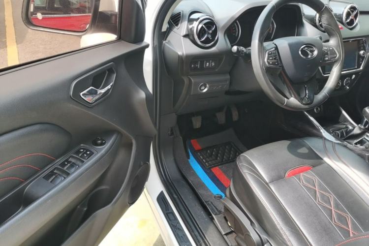 Used Soueast DX3 2018 1.5L Manual Luxury Model Driver Seat