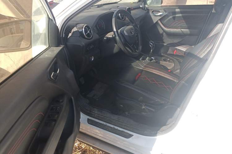 Used Soueast DX3 2018 1.5L Manual Luxury Model Driver Seat