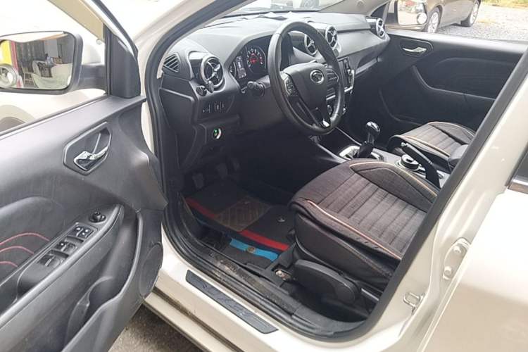 Used Soueast DX3 2018 1.5L Manual Luxury Model Driver Seat