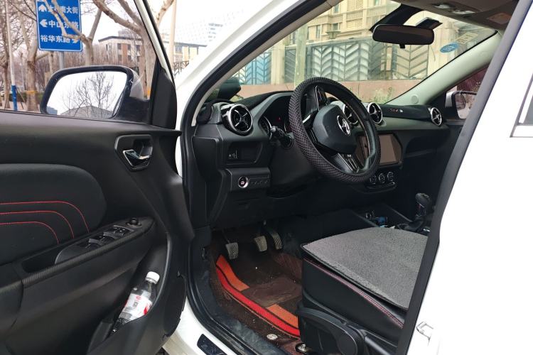 Used Soueast DX3 2018 1.5L Manual Luxury Model Driver Seat