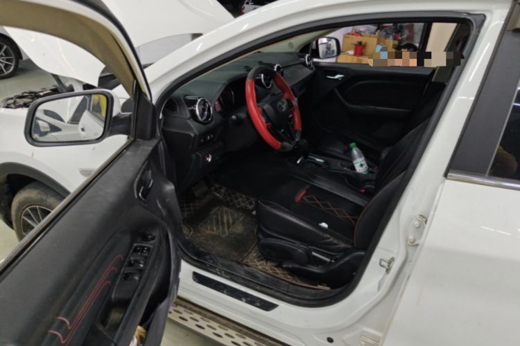 Used Soueast DX3 2018 1.5T CVT Luxury Model Driver Seat