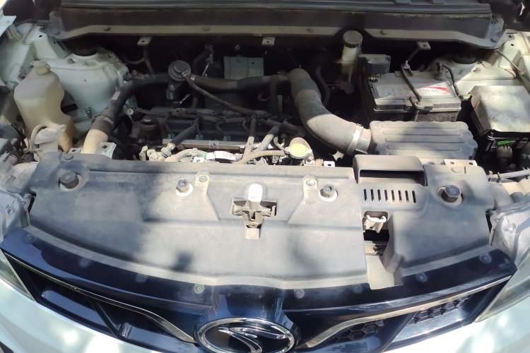 Used Soueast DX3 2018 1.5T CVT Luxury Model Engine Bay