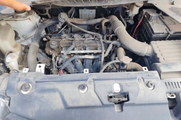 Used Soueast DX3 2018 1.5T CVT Flagship Edition Engine Bay