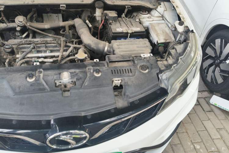 Used Soueast DX3 2018 1.5T CVT Flagship Edition Engine Bay Left