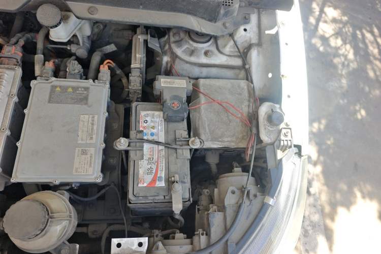 Used Soueast DX3 2018 EV Flagship Model Engine Bay Left